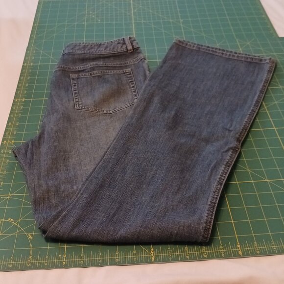 Dana Bachman Denim - Picture 8 of 9